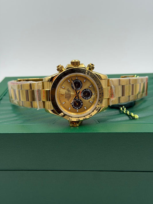 Rolex Daytona Watch by Stylevault - Angle 2