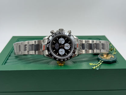Rolex Daytona Watch by Stylevault - Angle 2