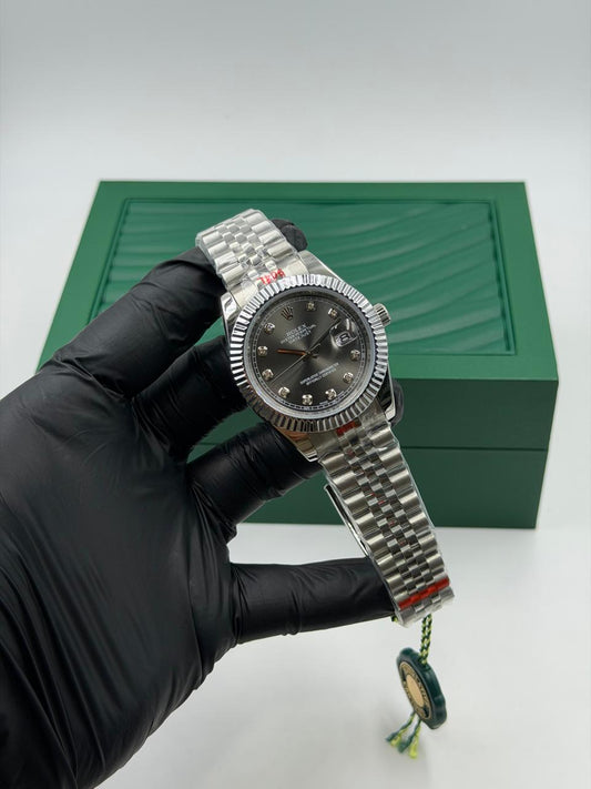 Rolex DateJust 41mm Watch by Stylevault - Angle 1