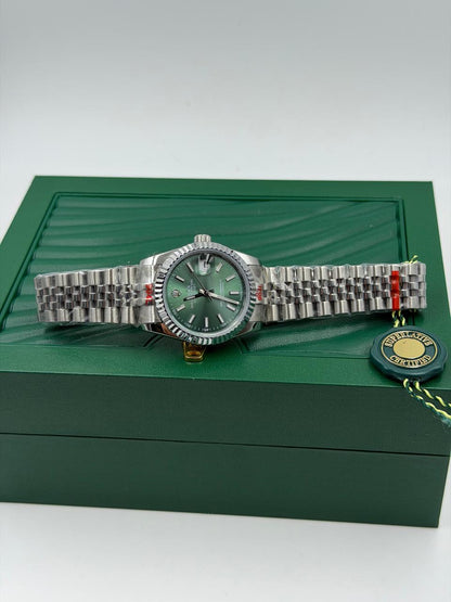 Rolex DateJust Watch by Stylevault - Angle 2