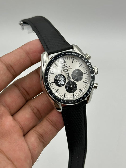 Omega Watch by Stylevault - Angle 1